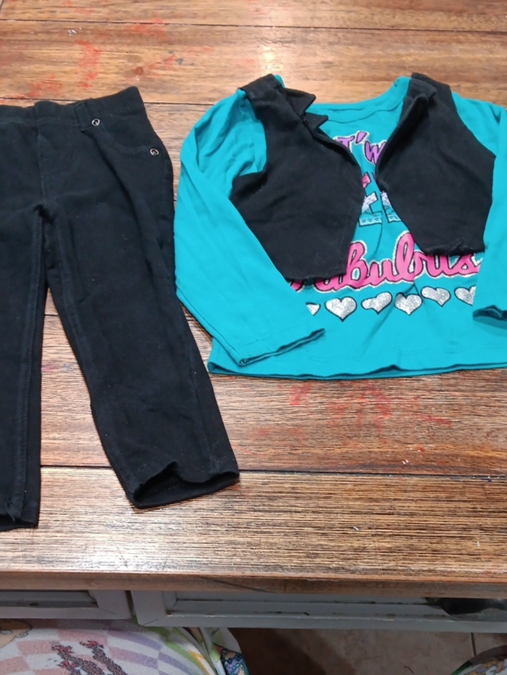 Garanimals Girls Black Knit Leggings Green Top With Black Vest.